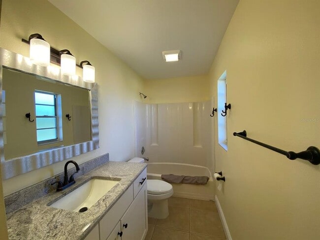 Building Photo - 6368 Sunnybrook Blvd