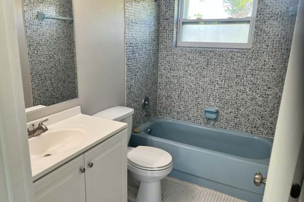 Building Photo - 2170 Emerald Ct