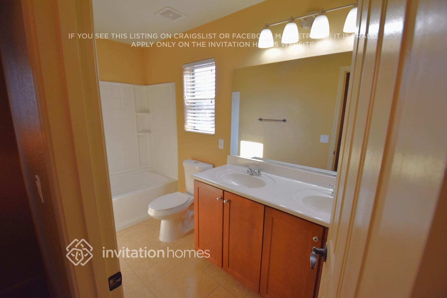 Building Photo - 5832 E Holmes Ave