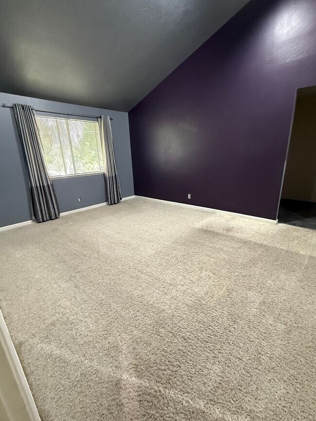 Building Photo - 131 Fountainhead Ct