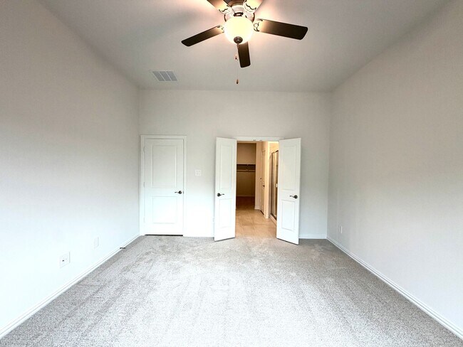 Building Photo - New Construction 5 Bedrooms backs to greenbelt!