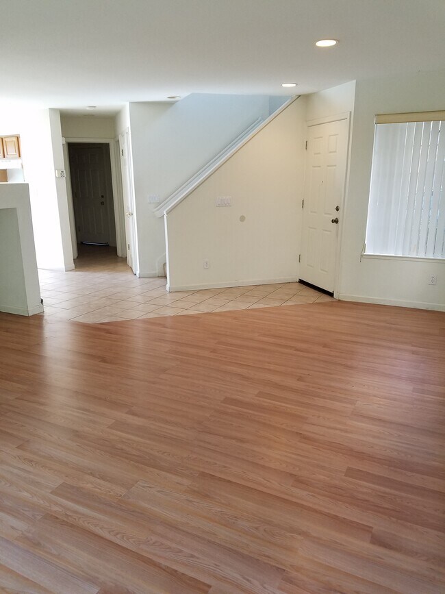 Building Photo - 1505 Hermocilla Way