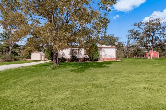 Building Photo - 30 Allen Rd