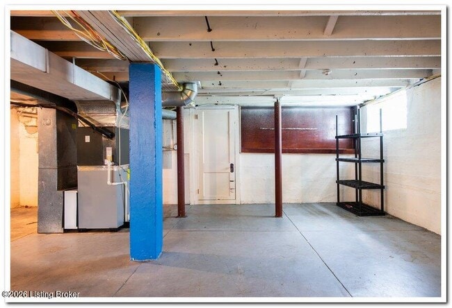 Building Photo - 2211 Weber Ave