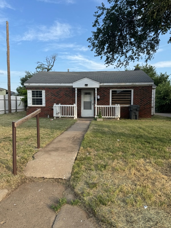 Building Photo - 4613 SW 16th Ave