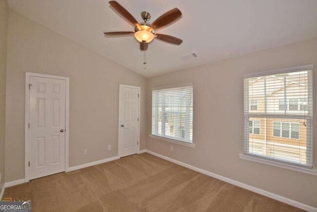 Building Photo - 3019 Liberty Way NW