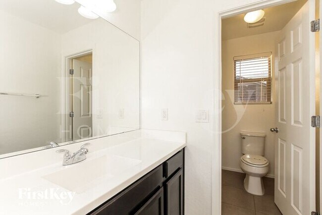 Building Photo - 12034 W Hide Trail