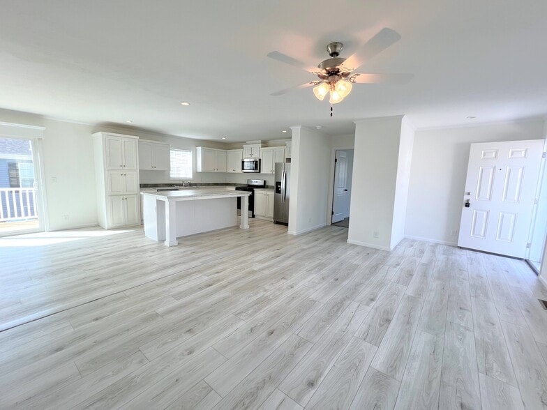 Building Photo - 5354 Coventry Dr