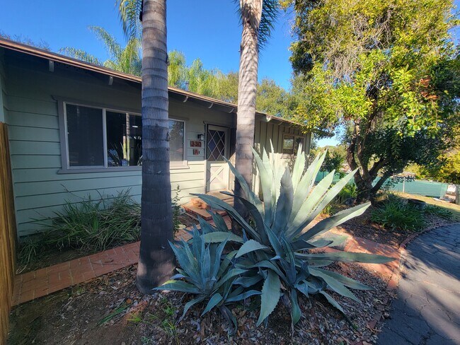 Building Photo - 330 Sky Vista Way