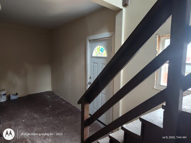 Building Photo - 16 W 113th Pl