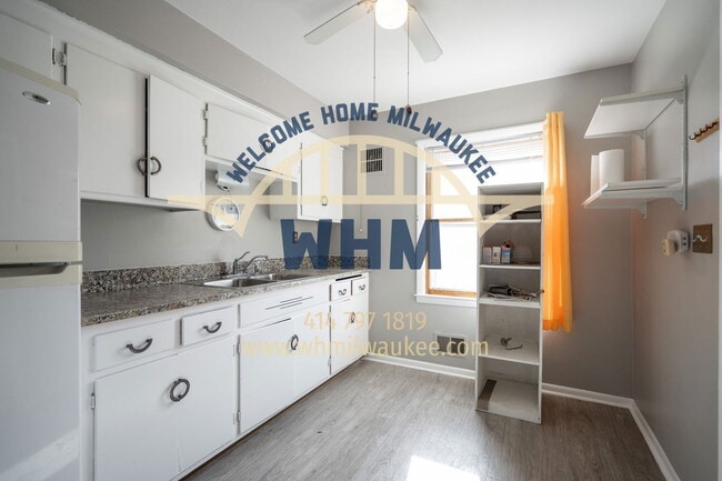 Building Photo - 2526 S 96th St