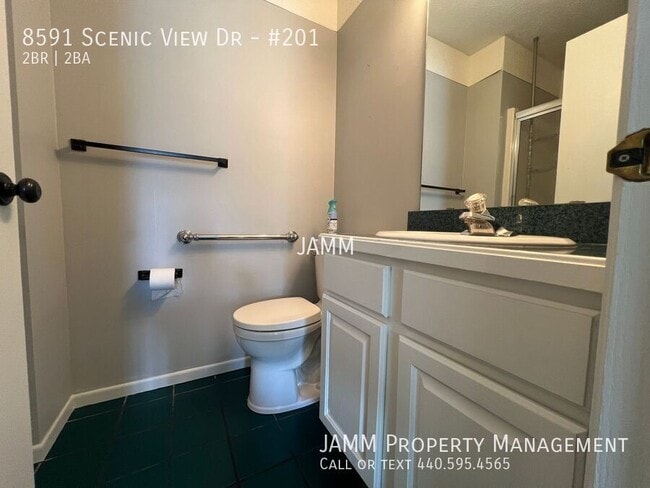 Building Photo - 8591 Scenicview Dr