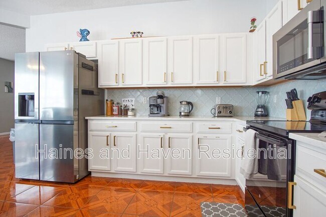 Building Photo - 403 Corvina Dr
