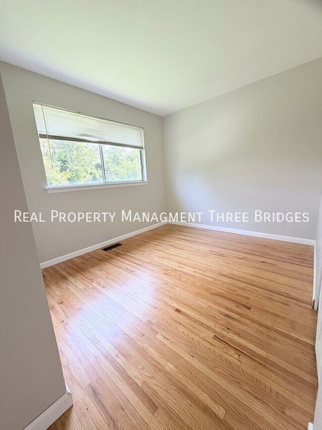 Building Photo - 5245 Ville Anita Ct