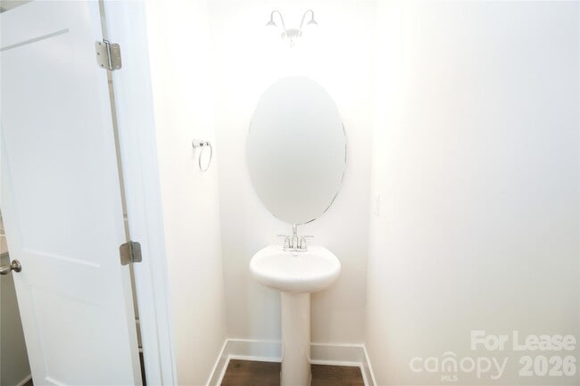 Building Photo - 2043 Harlequin Dr