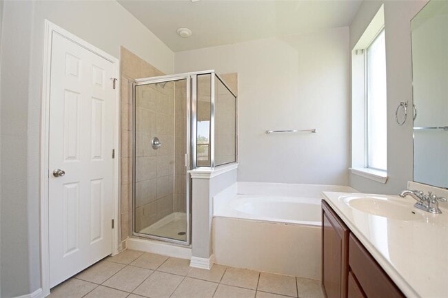 Building Photo - 6800 Cromarty Ln