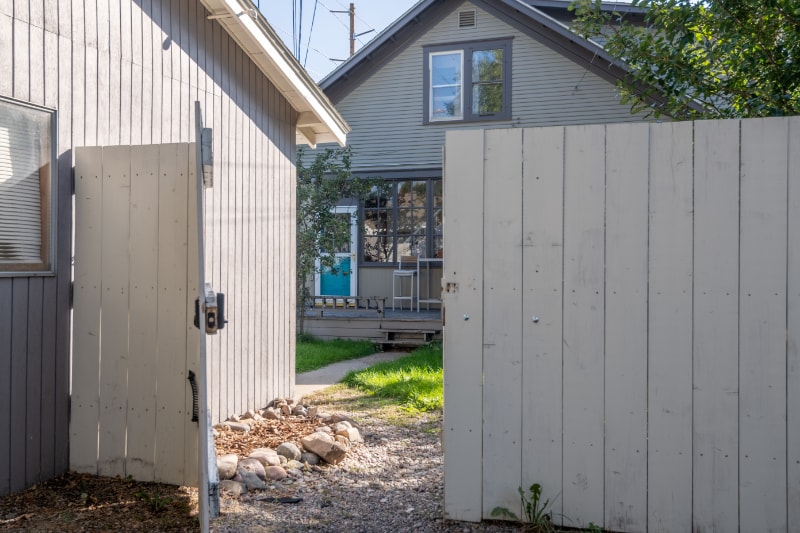 Building Photo - 540 E Pine St