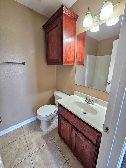 Building Photo - 3013 Treasure Haven Dr