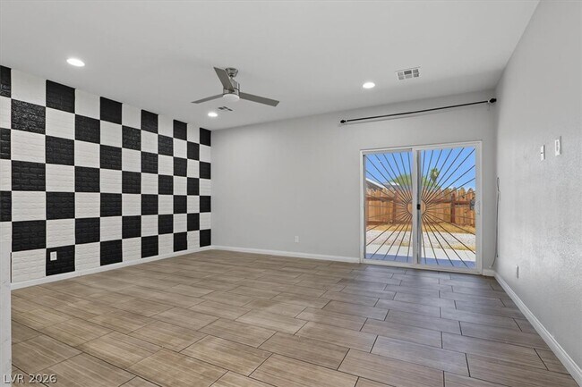 Building Photo - 4966 Andover Dr