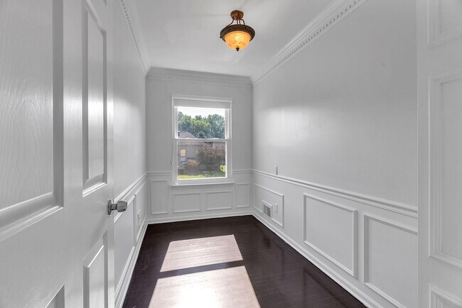 Building Photo - 4521 Links Ct