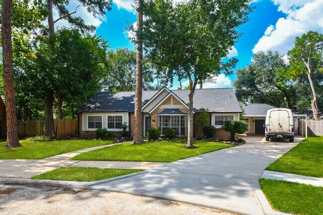 Building Photo - 1006 White Sands Rd