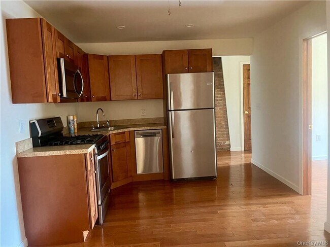 Building Photo - 55 W Main St