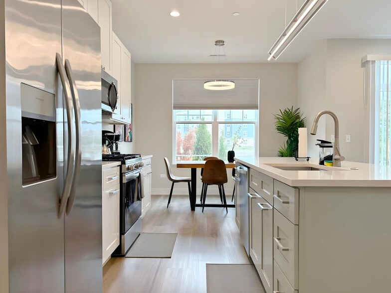 Building Photo - 28397 Torch Pkwy