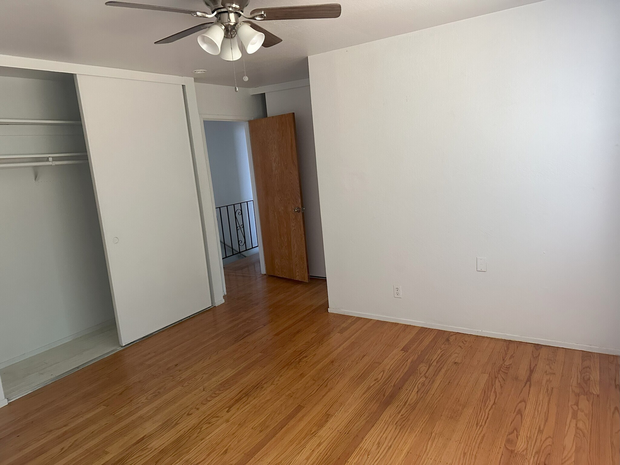 Building Photo - 2434 Mira Vista Dr