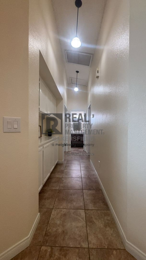 Building Photo - 4213 Southern Breeze Dr