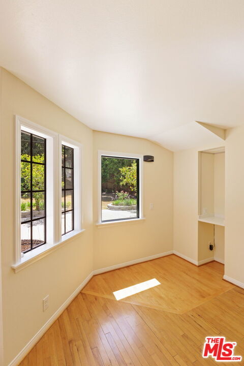 Building Photo - 5237 San Feliciano Dr