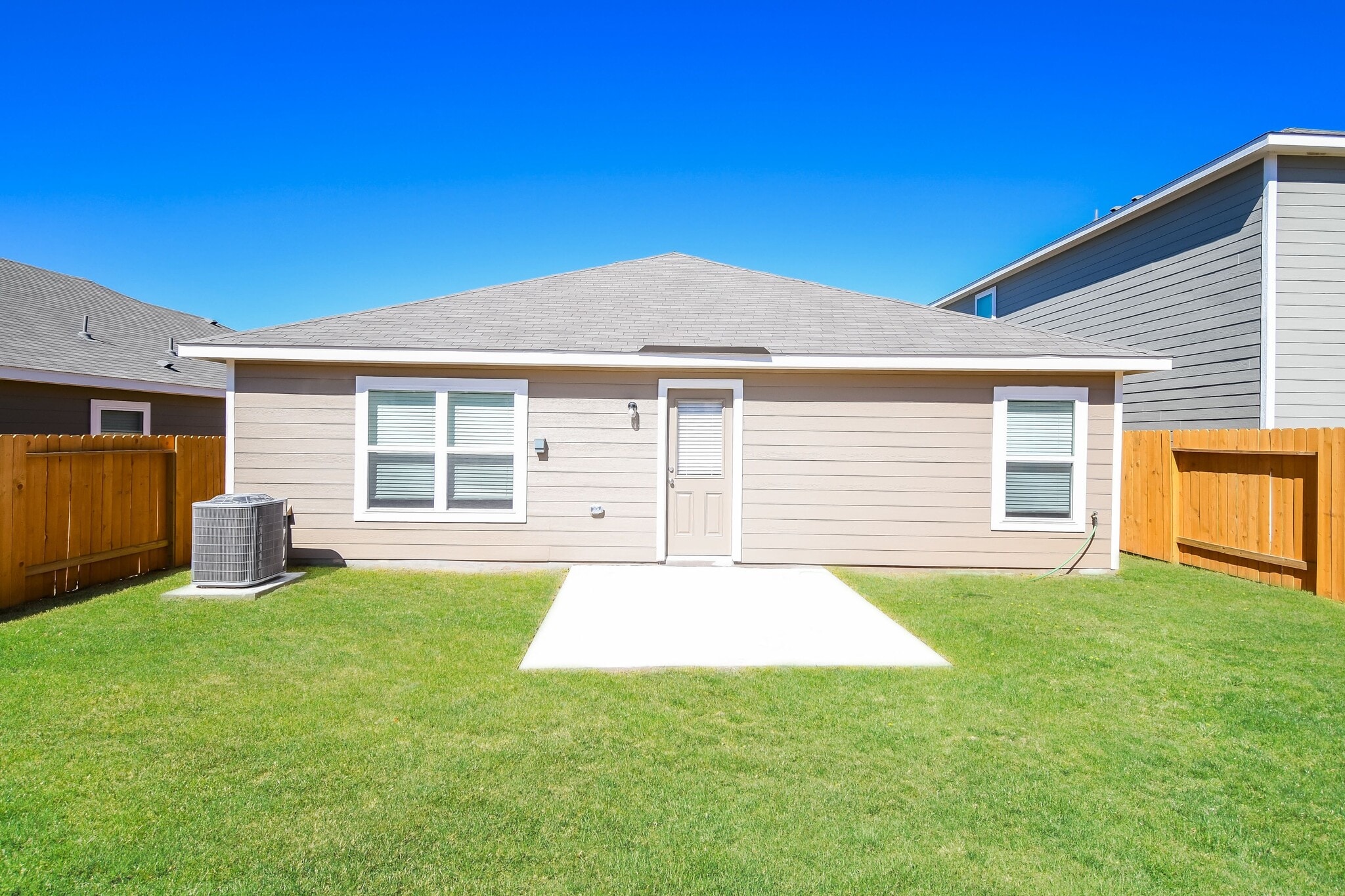 Building Photo - 26717 Frost Dr