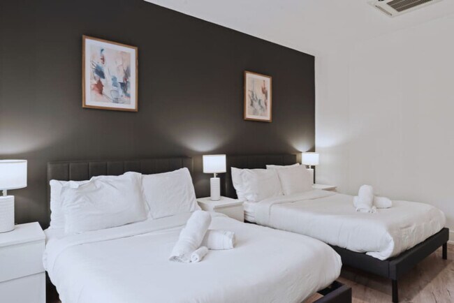 Building Photo - 1214 N American St