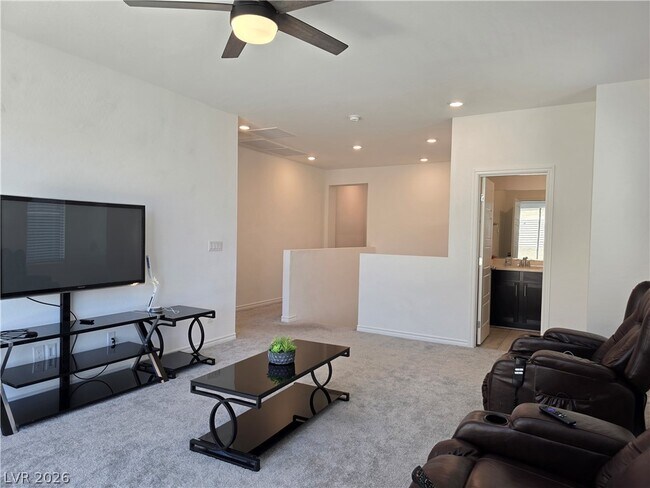 Building Photo - 2990 Overlook Brk St