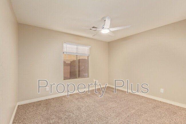 Building Photo - 8355 W Molly Ln
