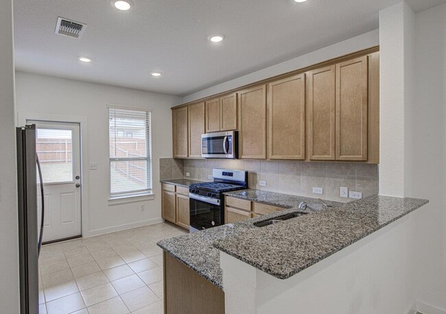 Building Photo - 424 Bristlecone Bend