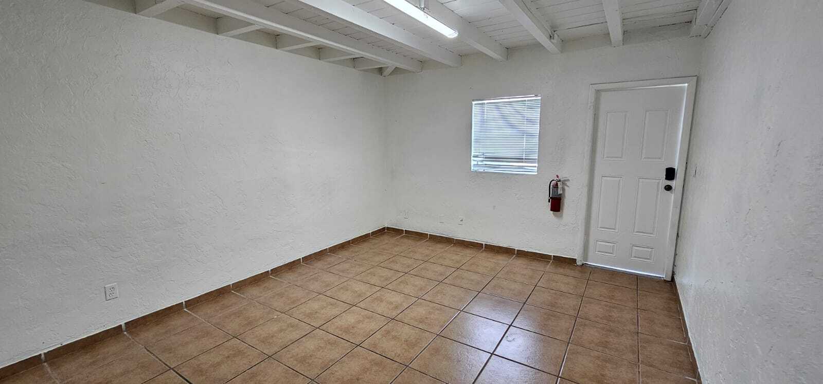 Building Photo - 5937 Taft St