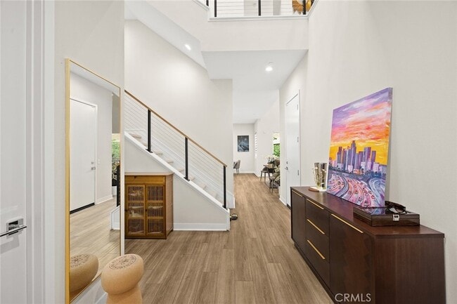 Building Photo - 478 Sycamore Dr