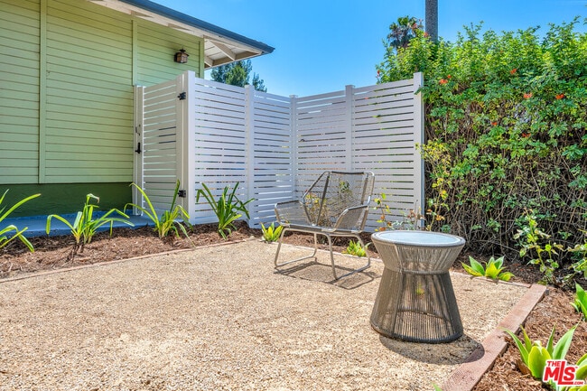 Building Photo - 4076 Tropico Way