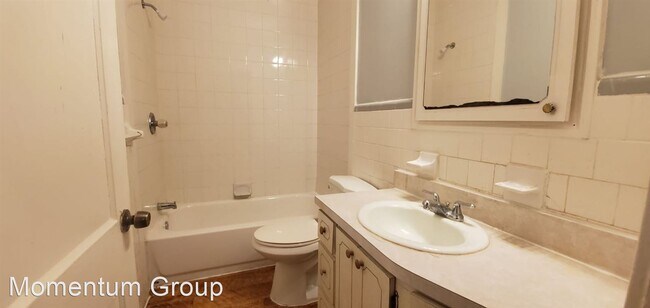 Building Photo - 3 br, 2 bath House - 1148 Gilmore Avenue