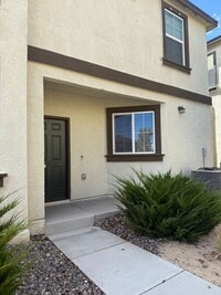 Building Photo - 3-Bed, 2.5-Bath Townhome in North Reno