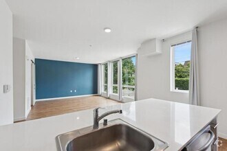 Building Photo - 1 bedroom in Seattle WA 98102