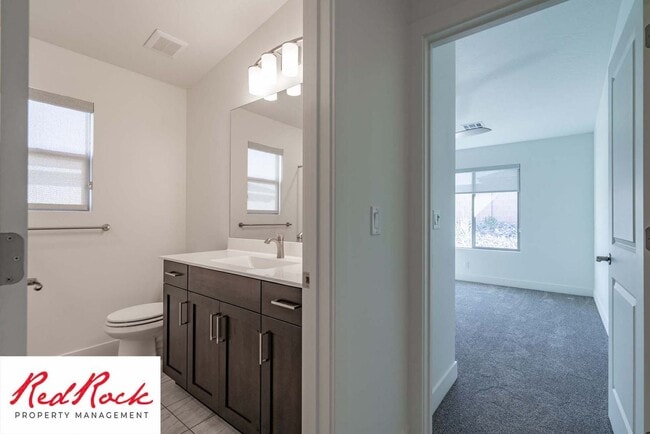 Building Photo - Come Live in the Desirable Sage Canyon Neighborhood!