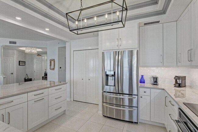 Building Photo - 221 Ocean Grande Blvd