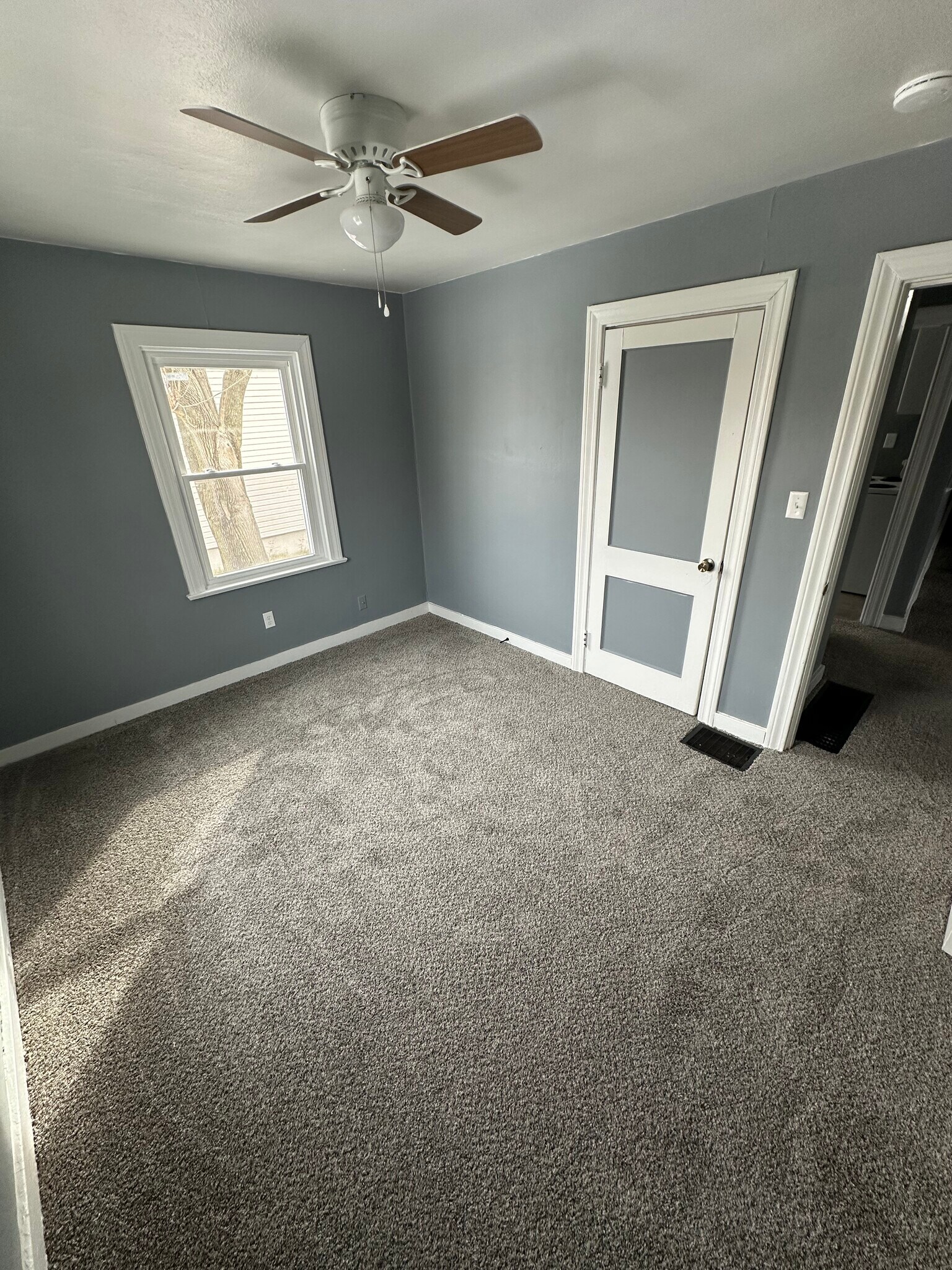 Building Photo - 3000 Larue Dr