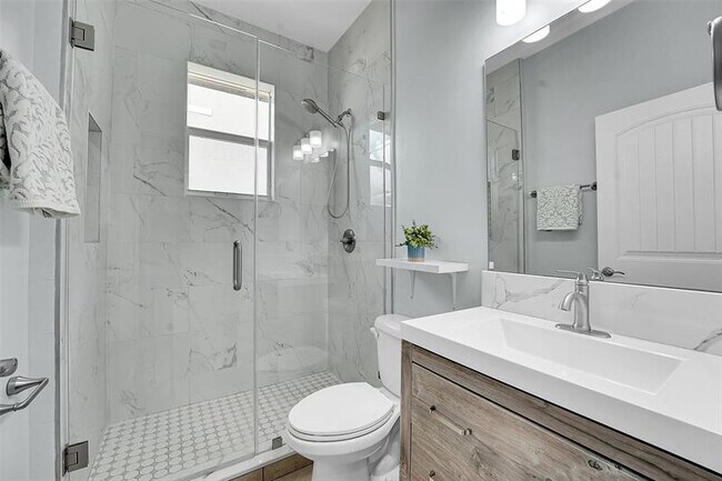 Building Photo - 7162 Prudencia Dr