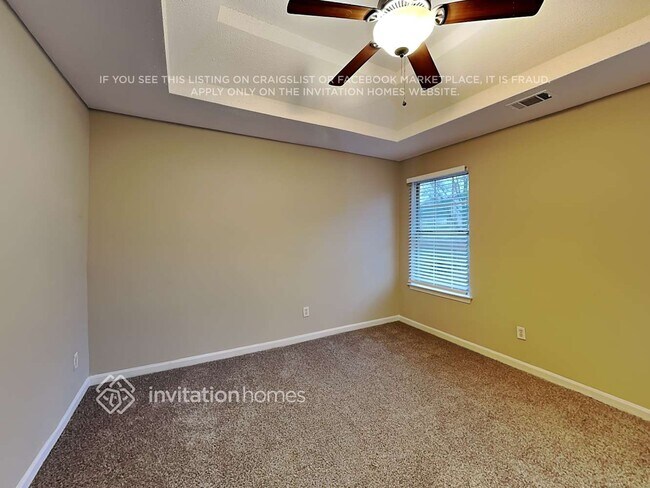 Building Photo - 372 Othello Dr