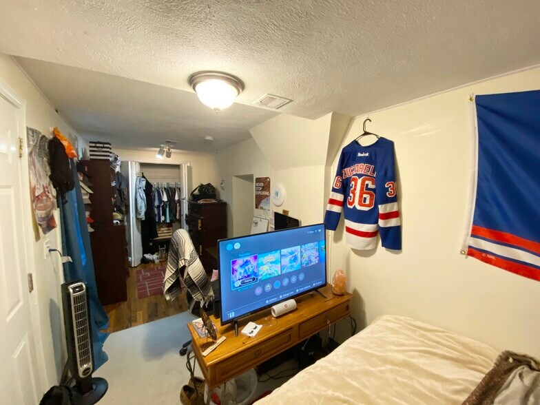 Building Photo - 840 Huntington Ave