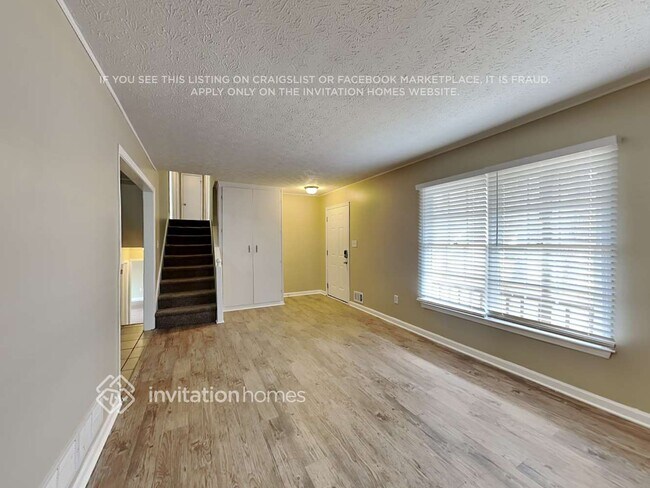 Building Photo - 106 Longview Rd