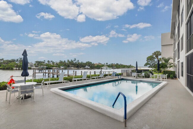 Building Photo - 3525 S Ocean Blvd