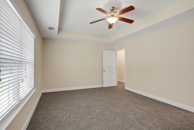 Building Photo - 190 Canyon Oak Loop